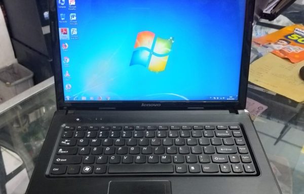 Laptop Lenovo G475 AMD E-300 4GB/320GB