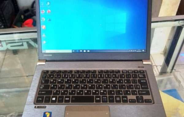 Ultrabook Toshiba Dynabook R634/L Intel Core i5 4GB/120GB SSD