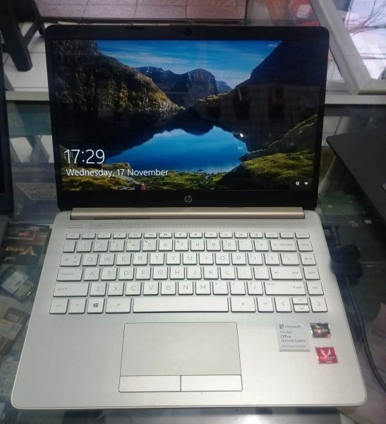 Laptop HP 14s-dk0158au
