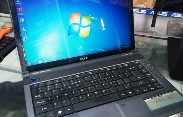 Laptop Acer Aspire 4740 Intel Core i3-330M 4GB RAM 320GB HDD