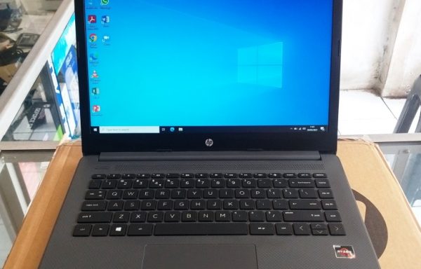 Laptop HP 245 G7 AMD Ryzen 3 3250U 4GB RAM 1TB HDD