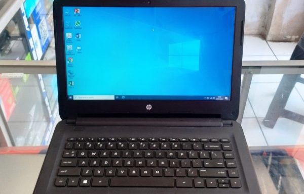 Laptop HP 14-am034TX Intel Core i3-5005U 4GB RAM 500GB HDD Dual VGA