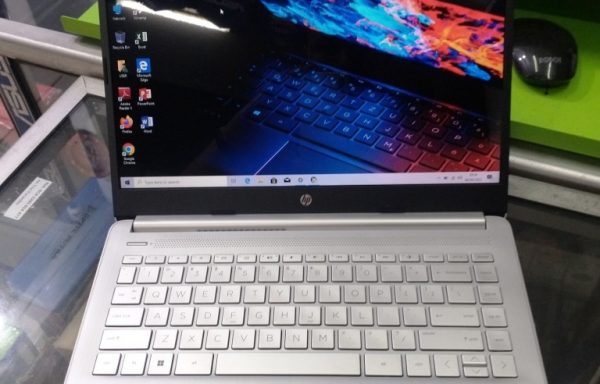 Laptop HP 14s dq0510TU Intel Celeron N4120 4GB RAM 256GB SSD