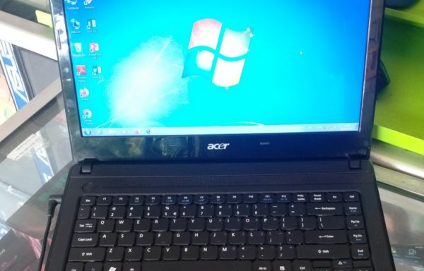 Laptop Acer Aspire 4738z Intel Pentium P6200 4GB RAM 160GB HDD