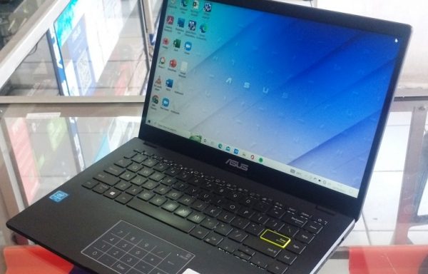 Laptop ASUS E410M Intel Celeron N4020 4GB RAM 512GB SSD