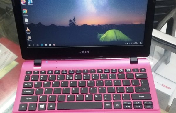 Notebook Acer Aspire E3-112 Intel Celeron N2840 4GB RAM 500GB