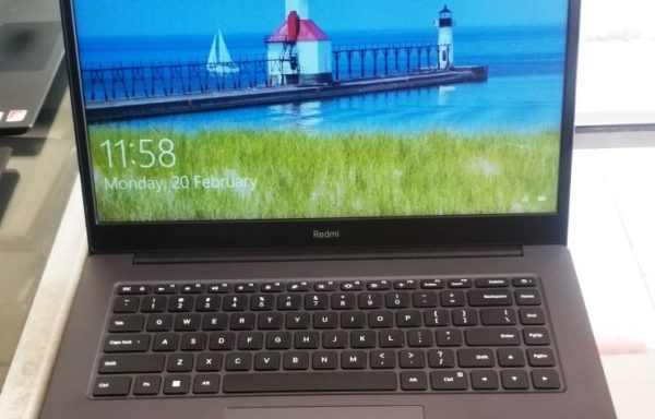 Laptop RedmiBook 15 Intel Core i3-115G4 8GB RAM 512GB SSD