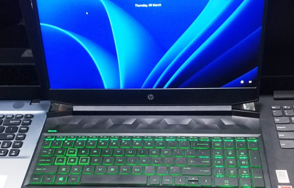 Laptop HP Pavilion 15-ec1077AX AMD Ryzen 5 4600H 16GB RAM 512GB SSD Nvidia GTX 1650