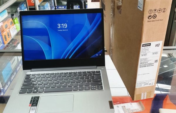 Laptop Lenovo Ideapad Slim 3 14ADA05 AMD 3020e 4GB RAM 256GB SSD