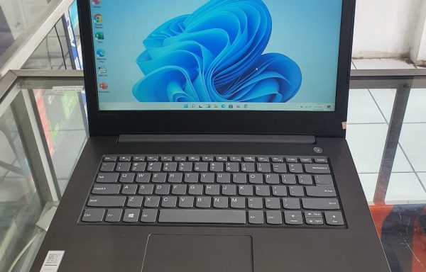 Laptop Lenovo V300-14ARR AMD Ryzen 3 2200U 8GB RAM 256GB SSD