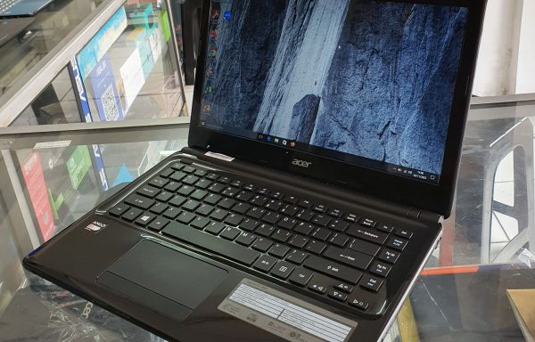 Laptop Acer Aspire E1-422 AMD E1-2500 4/500