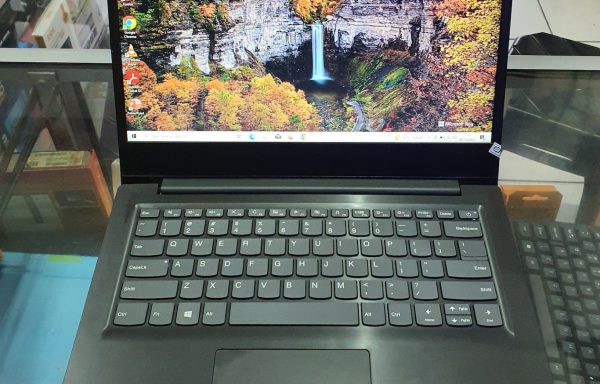 Laptop Lenovo Idepad S145 Intel Core i3-8130U 4/256GB