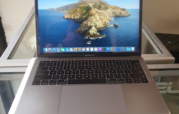 MacBook Pro 2017 i5 8/128GB Fullset