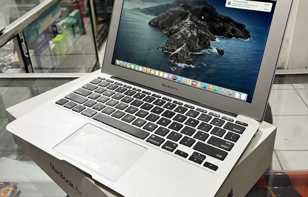 MacBook Air 2013 11 inch i5 4/120