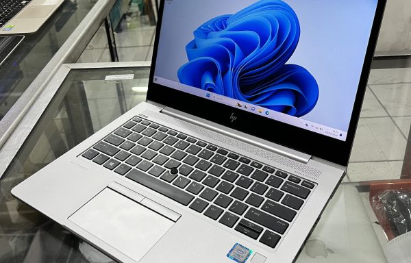 Laptop HP EliteBook 830 G6 Intel Core i7-8565U 16/512