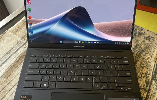 Laptop ASUS ZenBook UX3405M Intel Core Ultra 5 16/1TB