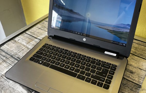 Laptop HP 14 AMD 4GB RAM 500GB HDD