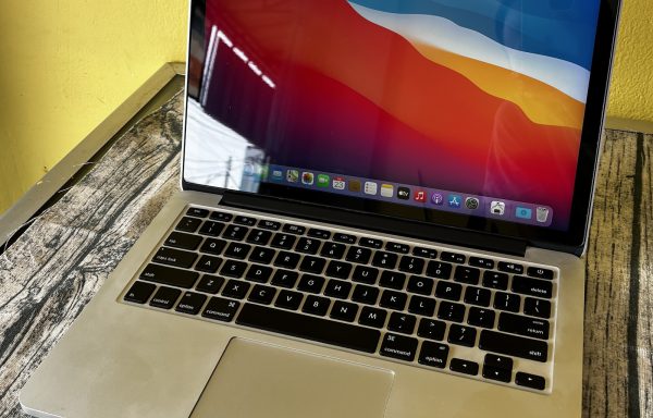MacBook Pro 2015 Intel Core i5 8/256GB