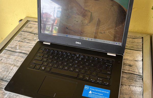 Dell Inspiron 3493- Intel Core i7 8/512GB Nvidia GeForce MX230