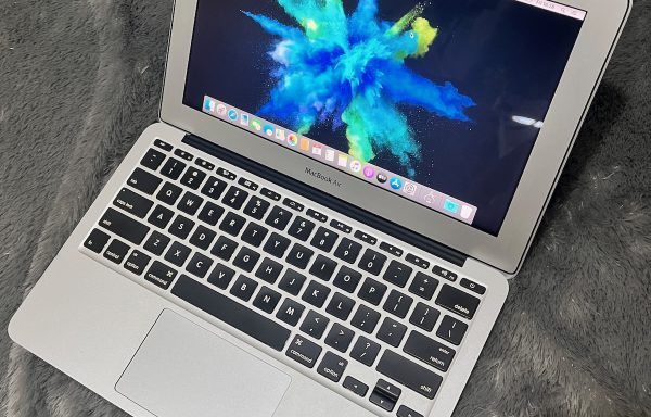 MacBook Air 2013 11 inch i5 4/128