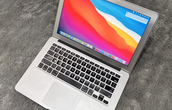 MacBook Air 2015 i5 8/128