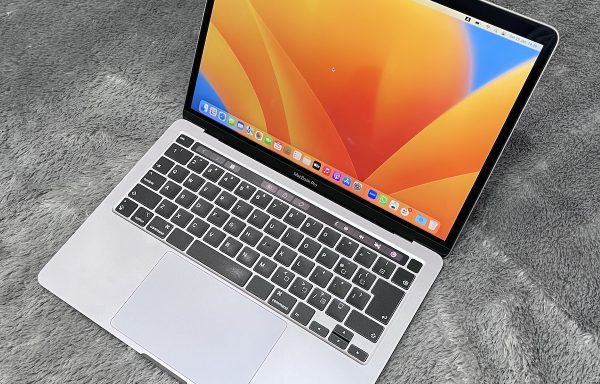 Macbook Pro 2020 i7 32GB/1TB Touchbar