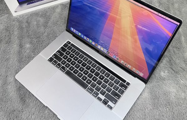 Macbook Pro 2019 Intel Core i9 16GB/1TB